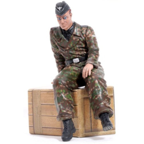 Figur 1/16 - Deutscher Fahrer, sitzend