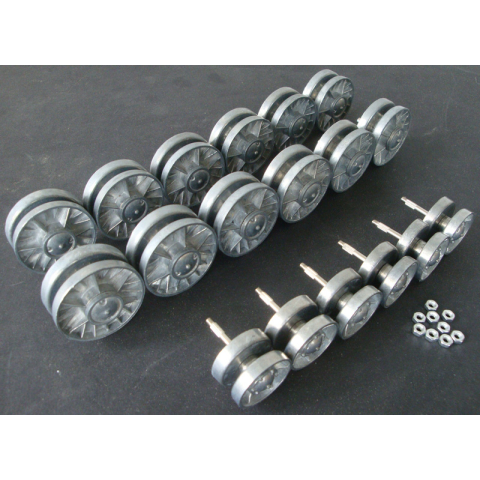 KV-1/KV-2 - road wheels with ball bearings and support rollers, made of metal, late version